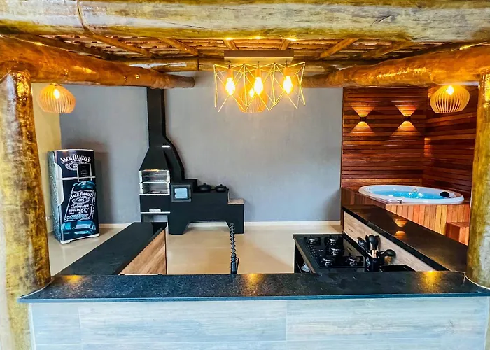 Casa nova Itagua , há 3 minutos da Praia Grande